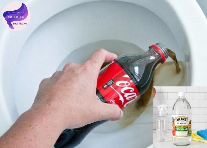 thông tắc bồn cầu bằng coca