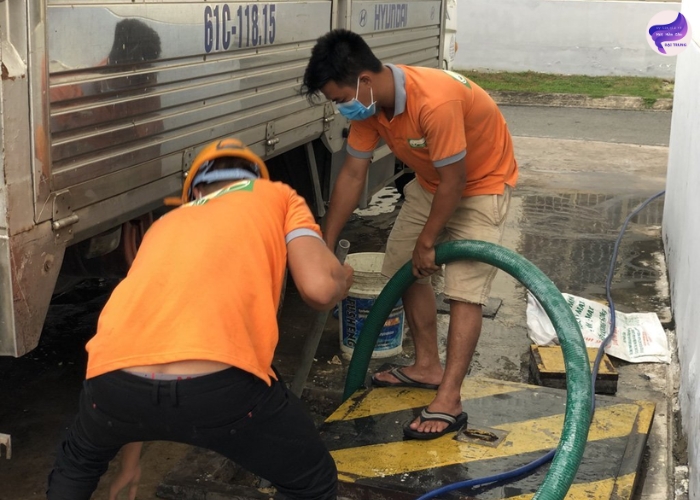 Dịch vụ hút hầm cầu quận Bình Tân (5) Dịch vụ hút hầm cầu quận Bình Tân (5)