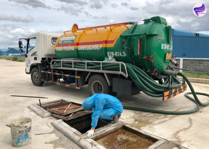 Dịch vụ hút hầm cầu quận Bình Tân Dịch vụ hút hầm cầu quận Bình Tân