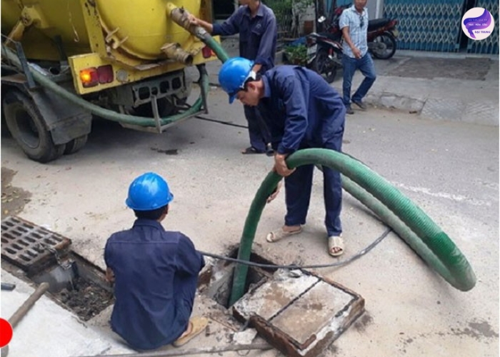 Dịch vụ hút hầm cầu quận Phú Nhuận (4) Dịch vụ hút hầm cầu quận Phú Nhuận (4)