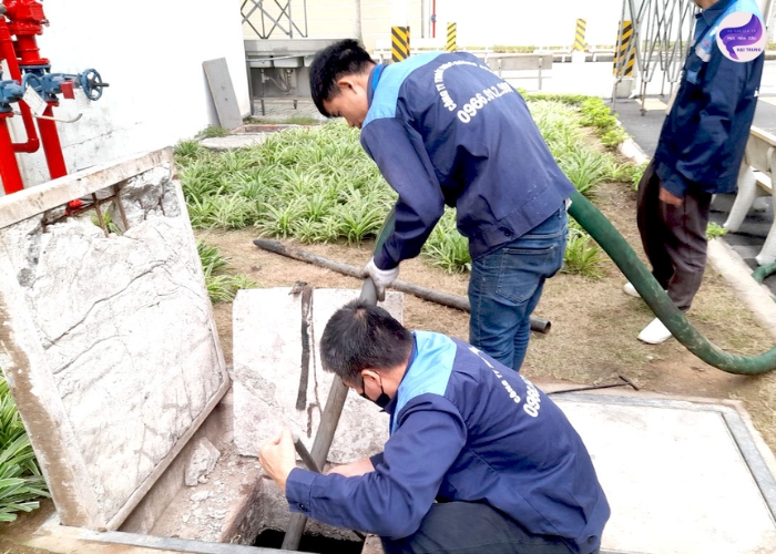 Dịch vụ hút hầm cầu quận Tân Bình (2) Dịch vụ hút hầm cầu quận Tân Bình (2)