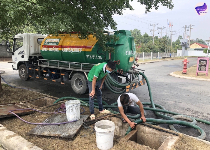 Hút hầm cầu quận Bình Thạnh (6) Hút hầm cầu quận Bình Thạnh (6)