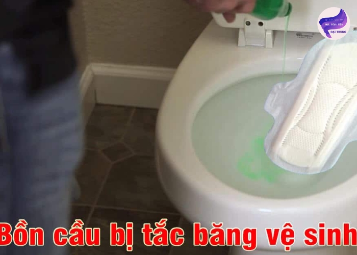 Cách thông bồn cầu bị nghẹt băng vệ sinh Cách thông bồn cầu bị nghẹt băng vệ sinh