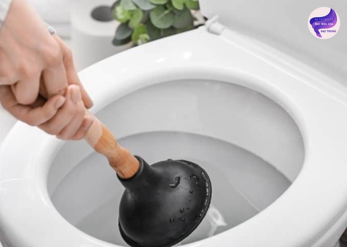 Cách thông bồn cầu hiệu quả nhất (2) Cách thông bồn cầu hiệu quả nhất (2)