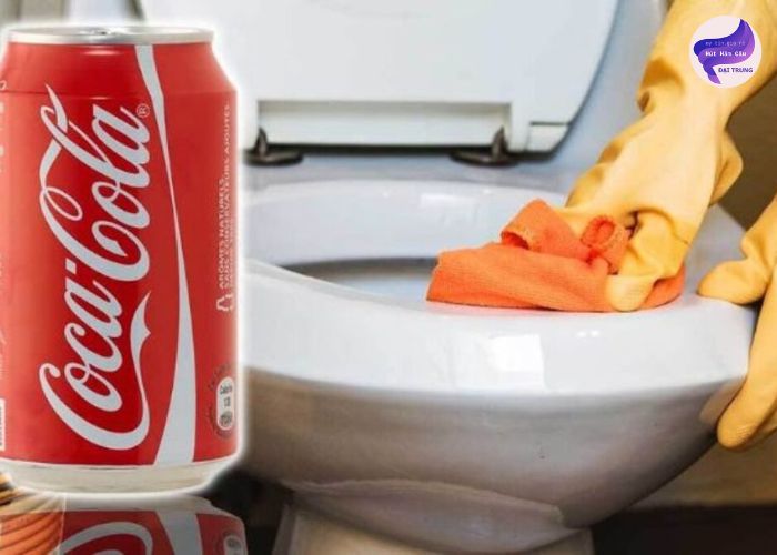 Cách thông tắc bồn cầu bằng coca (3)