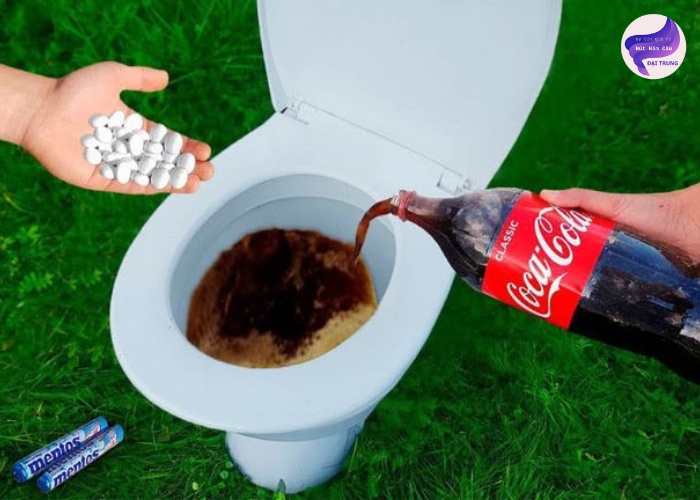 Mẹo thông bồn cầu bị tắc (7) Mẹo thông bồn cầu bị tắc (7)