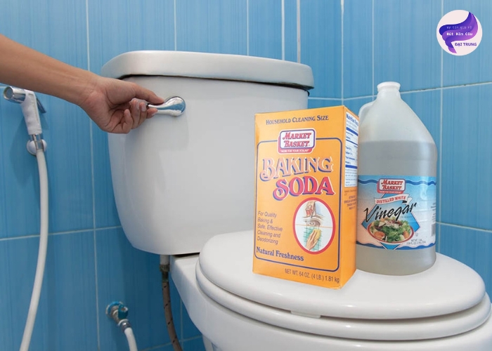 Mẹo thông tắc bồn cầu tại nhà (3) Mẹo thông tắc bồn cầu tại nhà (3)