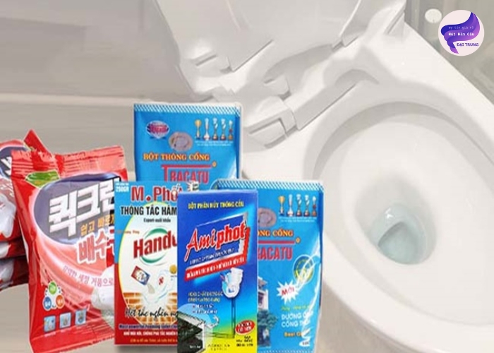 Thông tắc bồn cầu bằng bột thông cống (4)