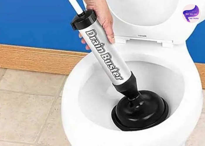 mẹo thông bồn cầu (3)