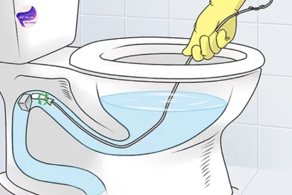 cách thông bồn cầu tại nhà bằng mẹo dân gian (13)