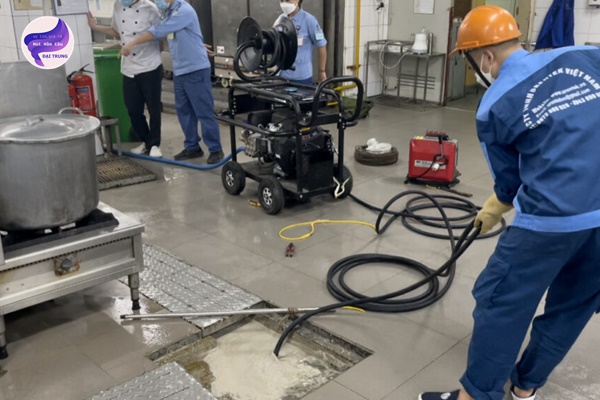 thông bồn cầu bình định (13)