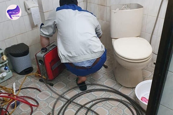 thông bồn cầu bình định (2)