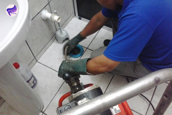 thông bồn cầu phú yên (2)