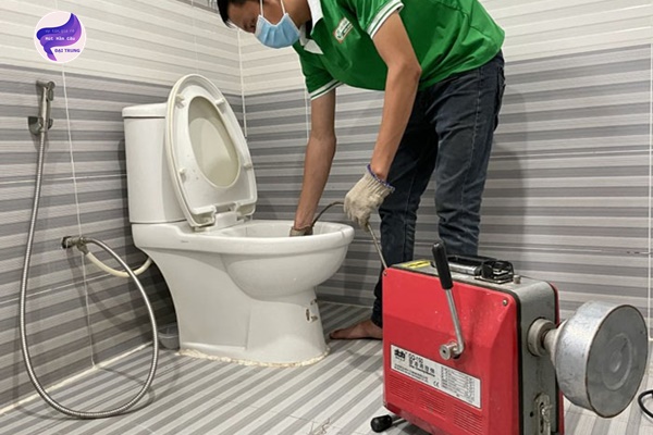 thông tắc bồn cầu huế (14)