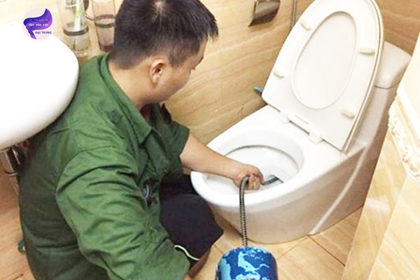 thông tắc bồn cầu huế (2)