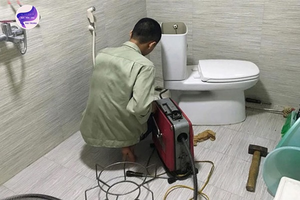 thông tắc bồn cầu huế (3)