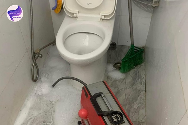 thông tắc bồn cầu quảng ngãi (1)