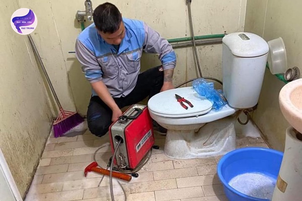 thông tắc bồn cầu quảng ngãi (5)