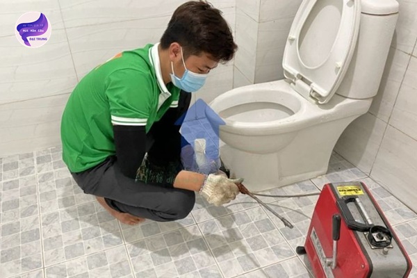 thông tắc bồn cầu quảng ngãi (9)