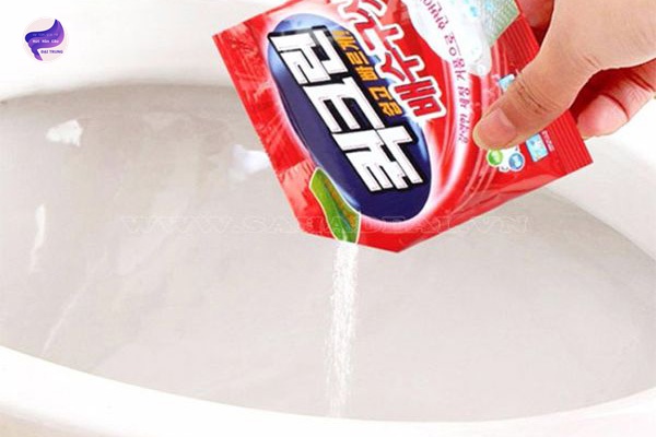 cách thông bồn cầu bằng bột thông tắc hàn quốc (3)