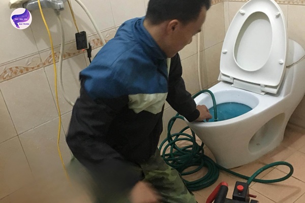 thông tắc bồn cầu gia lai (6)